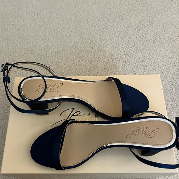 Jewel Badgley Mischka - Sandali Claudia Con Tacco Largo E Cinturino - Donna - 3